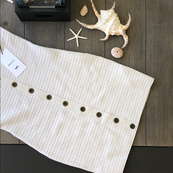 🌴🌼RVCA- DELAILA DRESS🌼🌴 - Picture 5 of 9